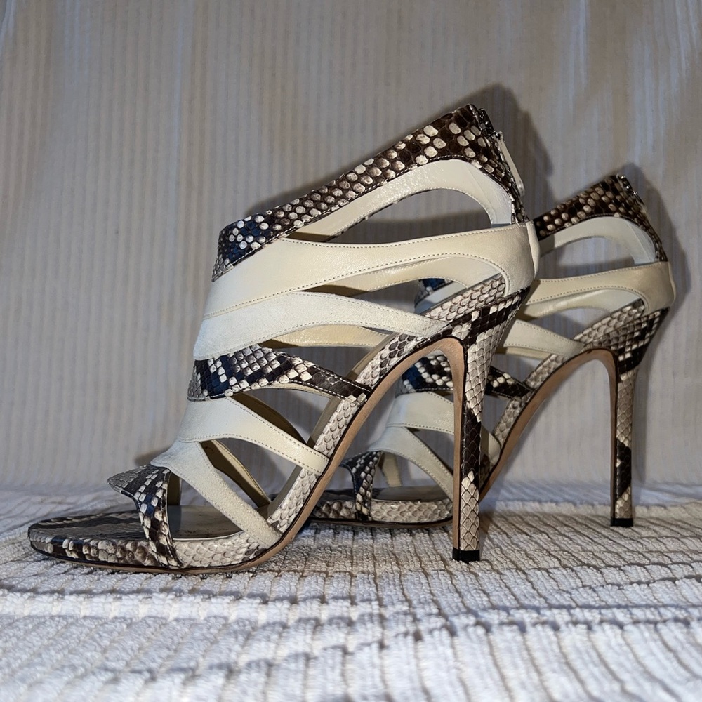 Stunning Gucci leather, suede, python combo sandals. Sz 38